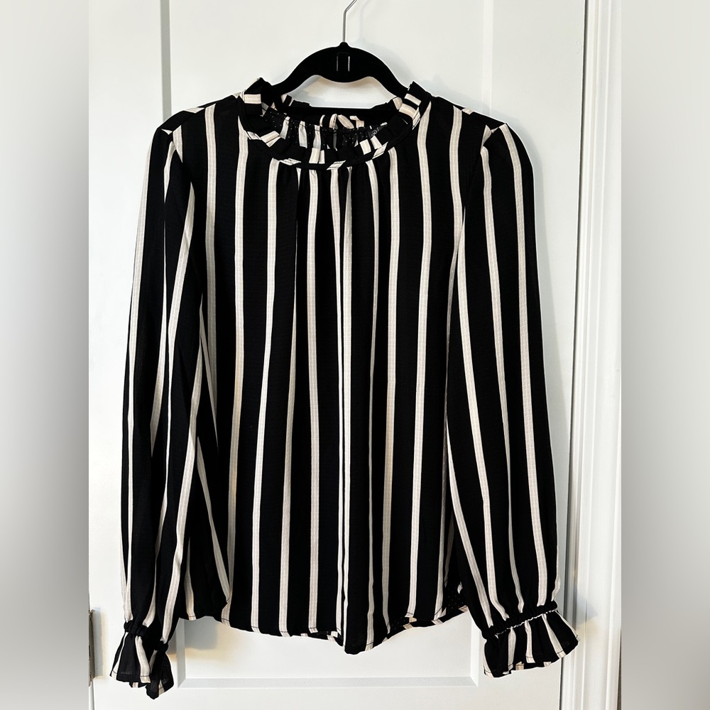 ADRIANNA PAPELL Long Sleeve Black Striped Blouse Size Medium Office Attire
